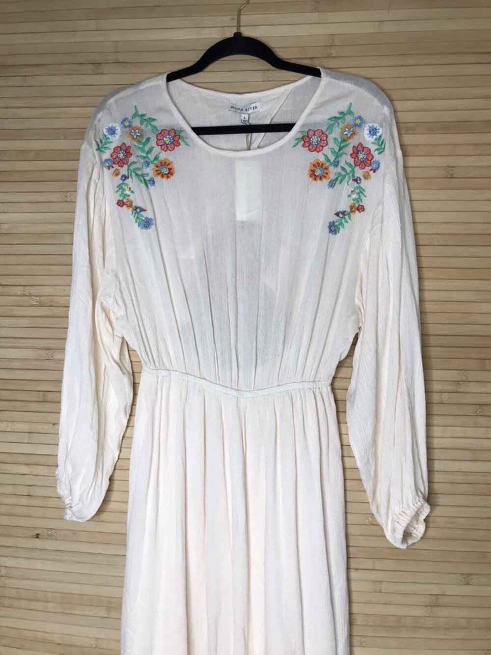 NWT Moon River Womens Embroidered Maxi Dress Elastic Waist Back Cut Out sz L - Picture 4 of 7